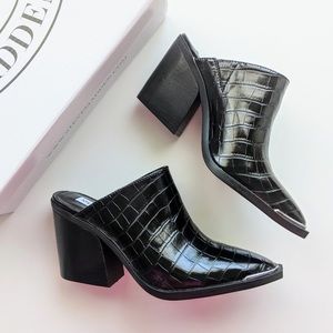 Steve Madden Black Croc Textured Mule 7.5 like new
